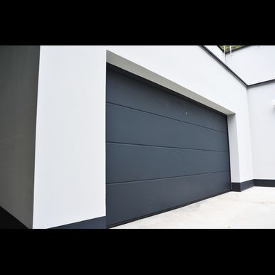 関東エリアの建物に貴方だけの独創的なシャッターを設置しませんか